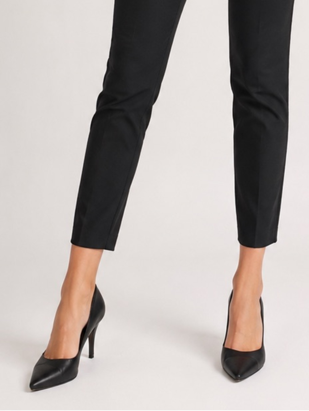 Vince Camuto Black Pointed Toe Leather Pumps Size 9 1/2